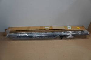 lot 245 image: Black Tension Rod 83-122