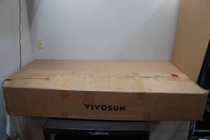 lot 252 image: Vivosun 4x8 Indoor Grow Tent