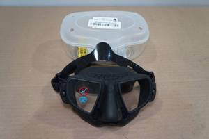 lot 276 image: Cressi Atom Mask