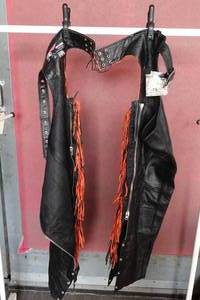 lot 393 image: USA Bikers Dream Apparel Leather Chaps -Medium