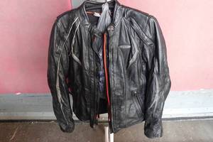 lot 403 image: Harley Davidson FXRG Leather Jacket -Large