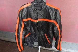 lot 406 image: Himalaya Motor Bikewear Leather Jacket -Size 36