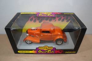 lot 23 image: Ertl American Muscle Street Rods 34 Ford 118 Die Cast Model