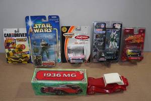 lot 32 image: Assorted Collectables - Die Casts, Star Wars, Avon
