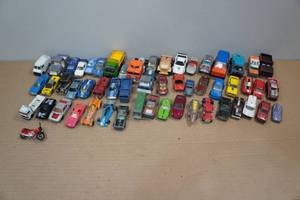 lot 37 image: Assorted Die Cast Cars - Some Vintage