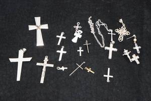 lot 102 image: Assorted Sterling Silver Cross Pendants