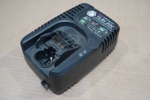 lot 163 image: Matco Tools 10.8-20V Battery Charger