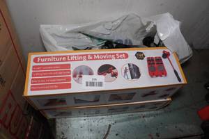lot 379 image: Furniture Lifting and Moving Sets