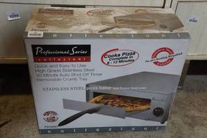 lot 392 image: Collezioni Professional Series Pizza Baker