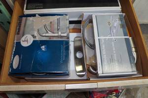 lot 412 image: Contents of Drawer - Assorted Faucets