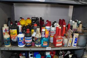 lot 267 image: Assorted Automotive Chemicals - Brake Fluid, Power Steering, Additives