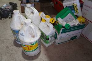 lot 453 image: Assorted House and Driveway Wash