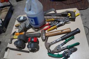 lot 461 image: Assorted Hand Tools - Hammers, Tape Measures, Chalk Line