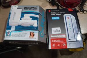 lot 465 image: Culligan Water Filter, Motorola Modem