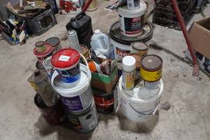 lot 472 image: Assorted Flooring Chemicals