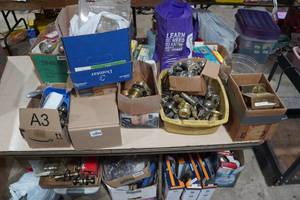 lot 509 image: Large Assortment of Door Handles and Hardware