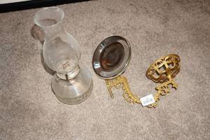 lot 348 image: Wall Hanging Oil Lamp