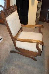 lot 351 image: Vintage Wood Rocking Chair