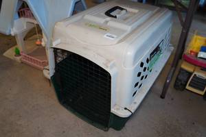 lot 626 image: RuffMaxx Dog Crate