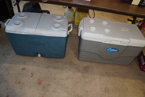 lot 641 image: 2 Coolers