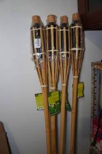 lot 633 image: NEW Tiki Torches
