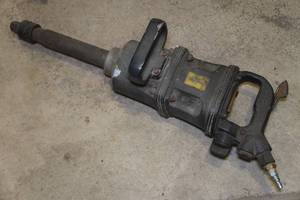 lot 1C image: Northern Industrial 1 Drive Air Impact Wrench