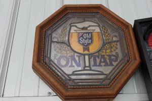 lot 111 image: Heilemans Old Style On Tap Beer Sign