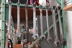 lot 148 image: Large SAE Wrenches - 1-516-2