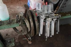 lot 153 image: Corner and C-Clamps