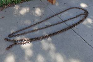 lot 333 image: Heavy Duty Certified Chain with Hooks - 30 Long