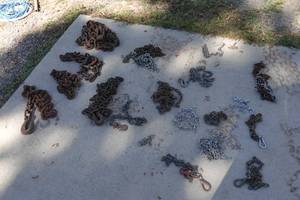 lot 337 image: Assorted Chain