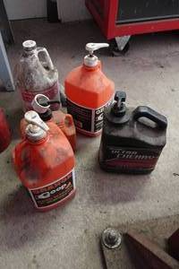 lot 161 image: Assorted Hand Cleaners