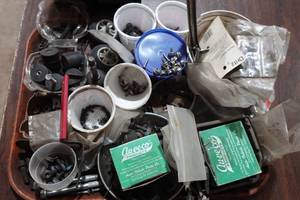 lot 173 image: Assorted Automotive Interior Screws and Clips