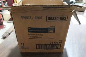 lot 178 image: Restroom Cleaner