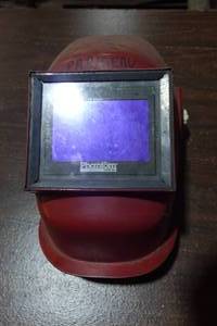 lot 193 image: Phantom Lite XL Auto Darkening Welding Helmet - Red