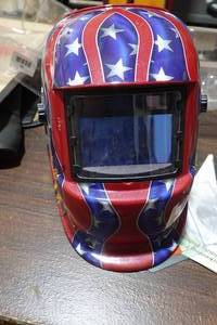 lot 28 image: Auto Darkening Welding Helmet - Eagle