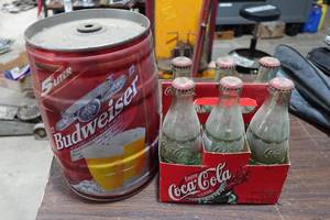 lot 197 image: Budweiser Novelty Keg and Coca Cola Glass Bottles