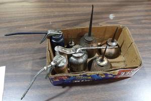 lot 215 image: Assorted Oil Cans