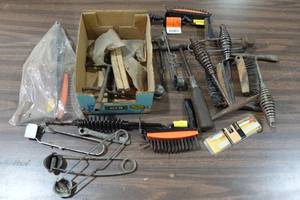 lot 241 image: Assorted Welding Hammers, Strikers, and Brushes