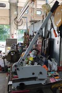 lot 256 image: Klutch 12 Plate Shear