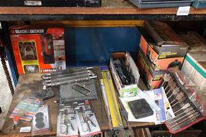 lot 262 image: Contents of Shelf - Contractor Bags, Drill Bits, Rotary Tool