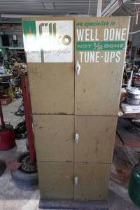 lot 291 image: Vintage Felco Shop Cabinet with Tune Up Parts