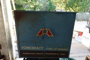 lot 290 image: Vintage American Parts Co Shop Cabinet with Tune Up Parts