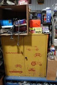 lot 288 image: Vintage Shop Cabinet with Parts