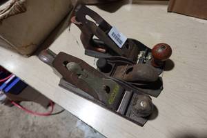 lot 531 image: 3 Vintage Block Planes