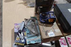 lot 483 image: Flooring Tools and Door Hardware Tools