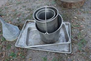 lot 567 image: Stainless Stock Pots and Pans
