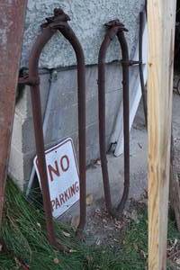 lot 573 image: Cow Stanchions