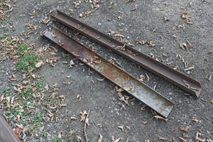 lot 583 image: Steel Channel Sections - About 5