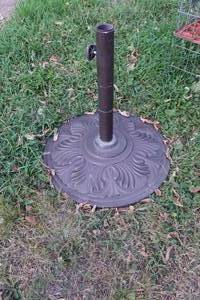 lot 590 image: Patio Umbrella Base